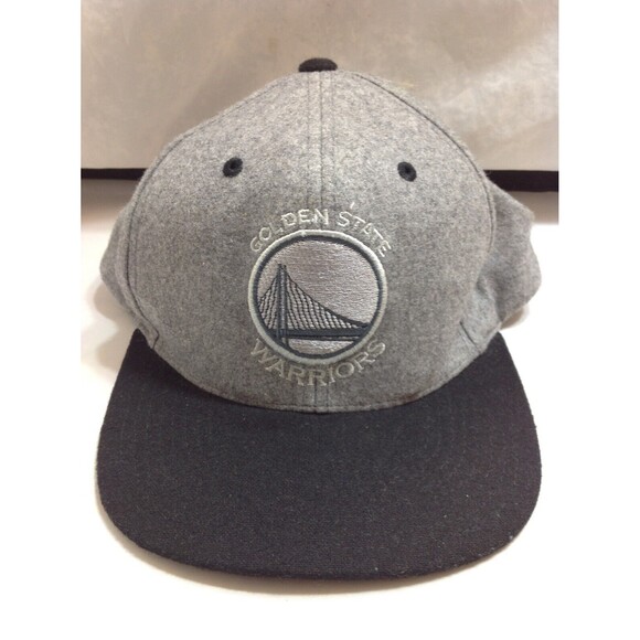 Mitchell & Ness Golden State Warriors Gray Black Pop Adjustable Snapback Hat Cap - Picture 1 of 8